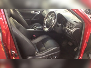 2011 (61) - 200h 1.8 SE-L Premier 5dr CVT Auto