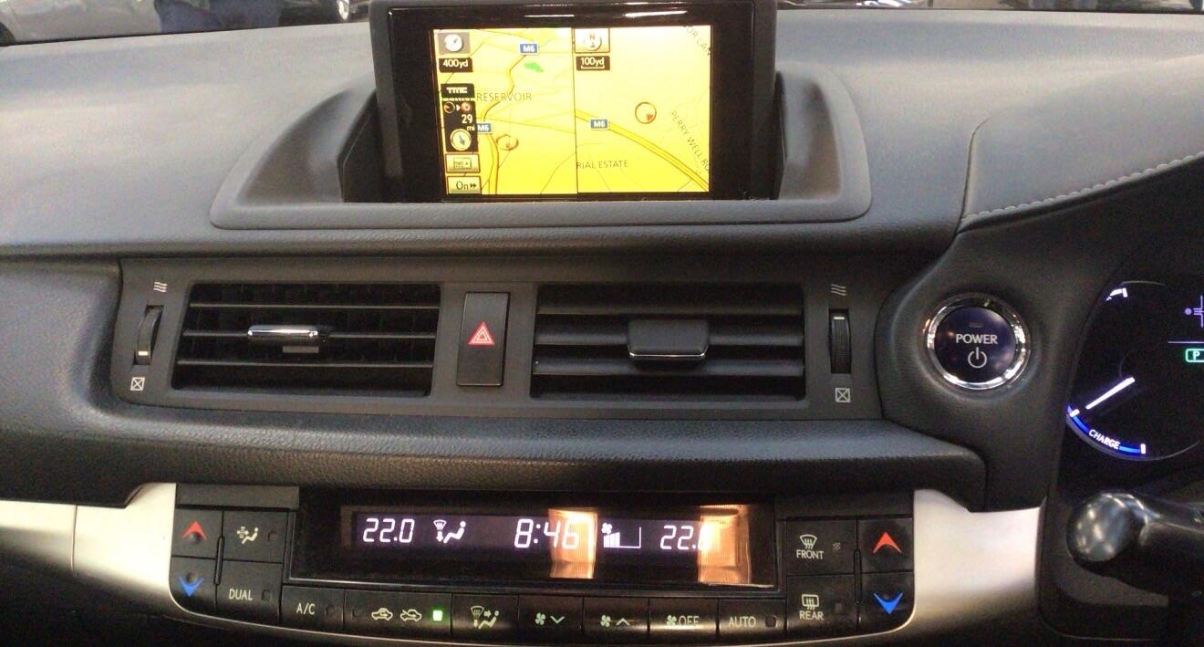 Used Lexus CT 2011 for sale - 76899660: Photo 3