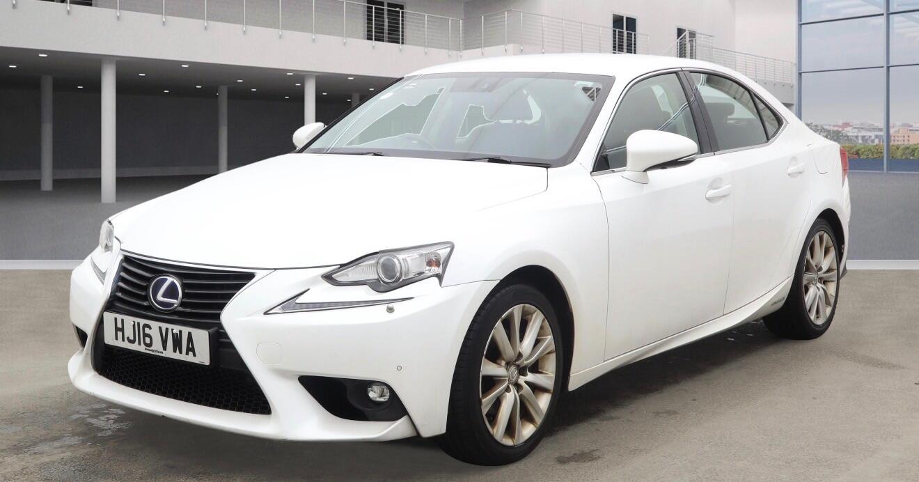 Used Lexus IS 2016 for sale - 76644942: Photo 1