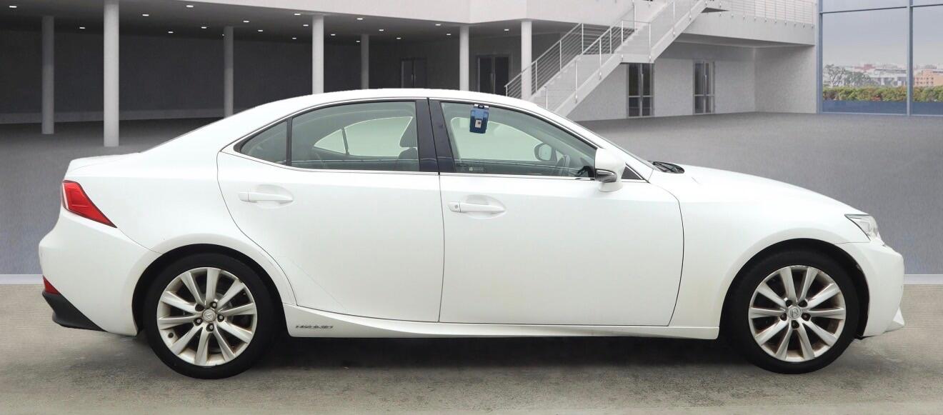 Used Lexus IS 2016 for sale - 76644942: Photo 10