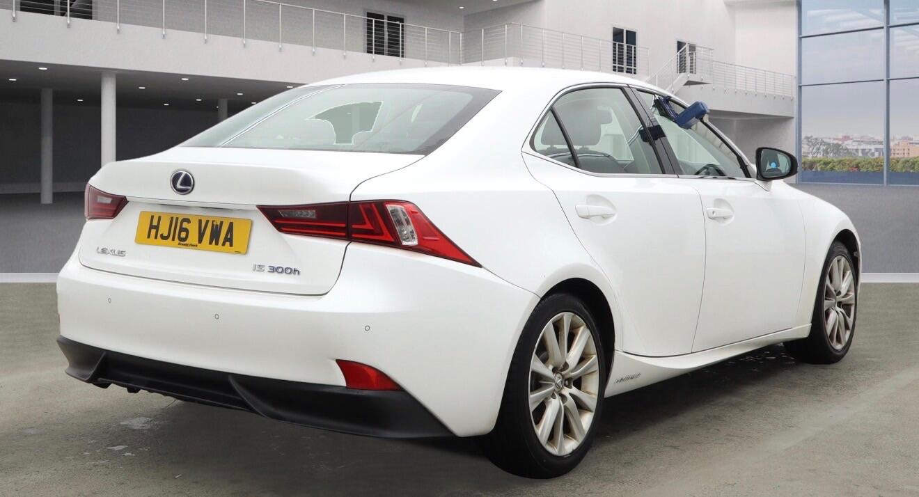 Used Lexus IS 2016 for sale - 76644942: Photo 9