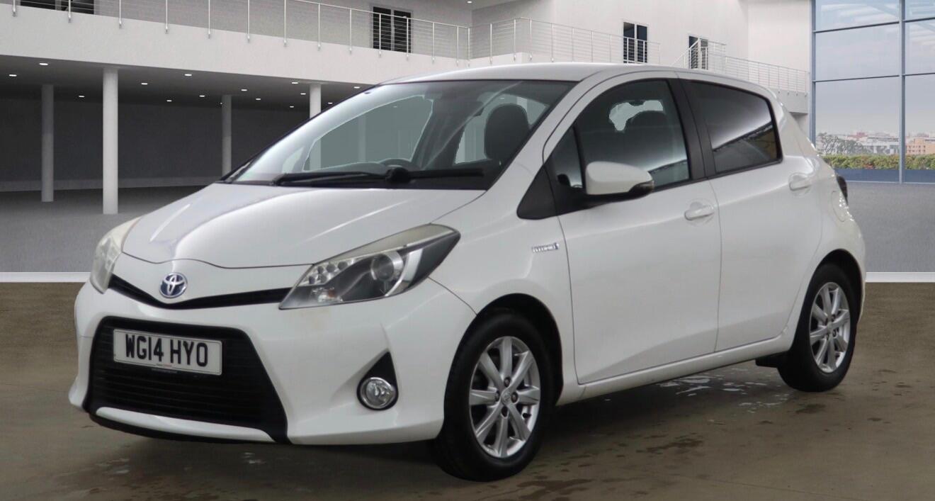 Used Toyota Yaris for sale - 76727451: Photo 4