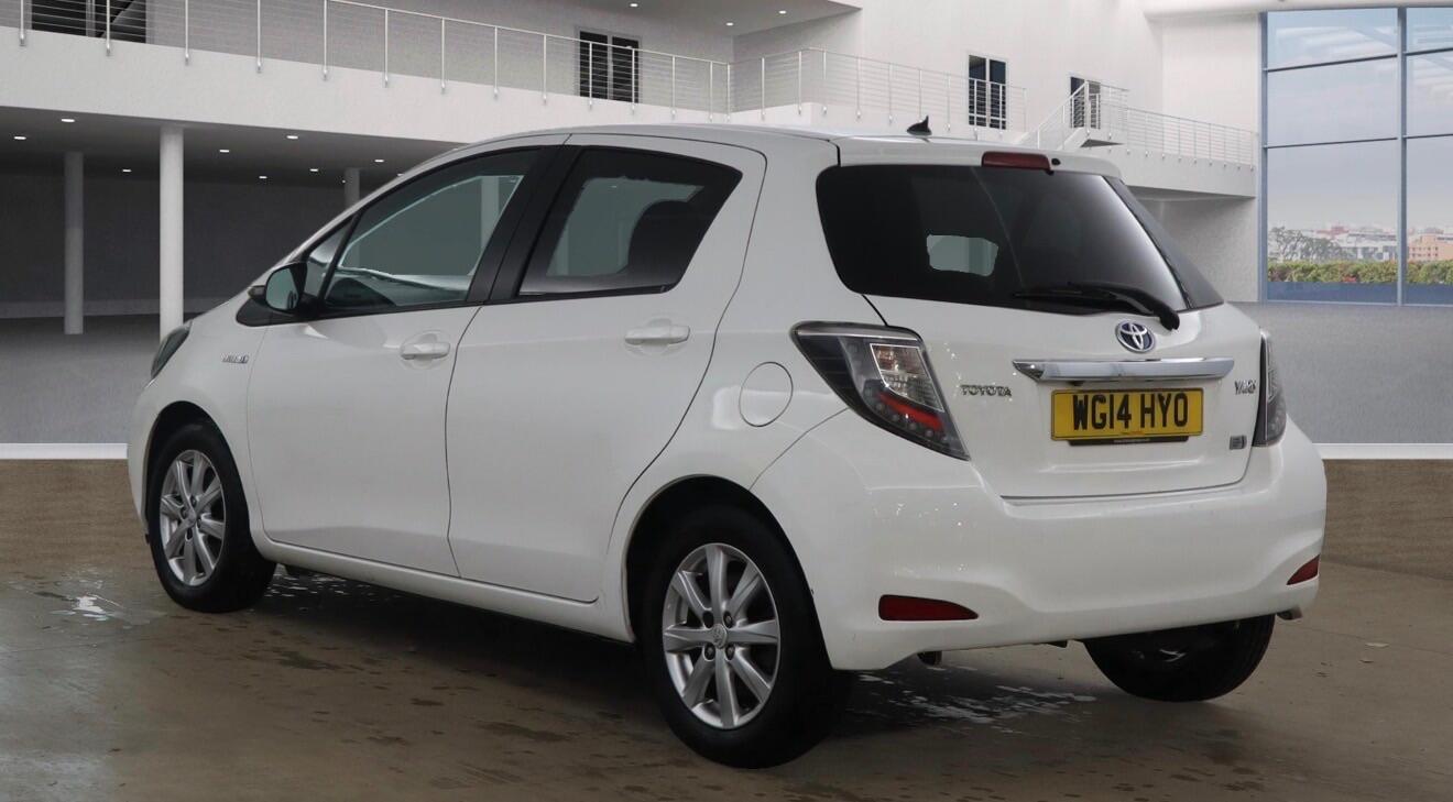 Used Toyota Yaris for sale - 76727451: Photo 5