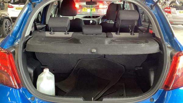 Used Toyota Yaris 2015 for sale - 76247112: Photo 11