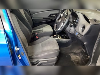 Used Toyota Yaris 2015 for sale - 76247112: Photo 4