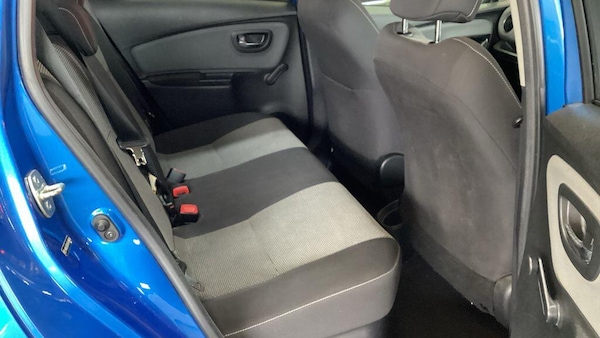 Used Toyota Yaris 2015 for sale - 76247112: Photo 5
