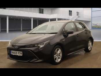 (69) - 1.8 VVT-h Icon Tech CVT Euro 6 (s/s) 5dr