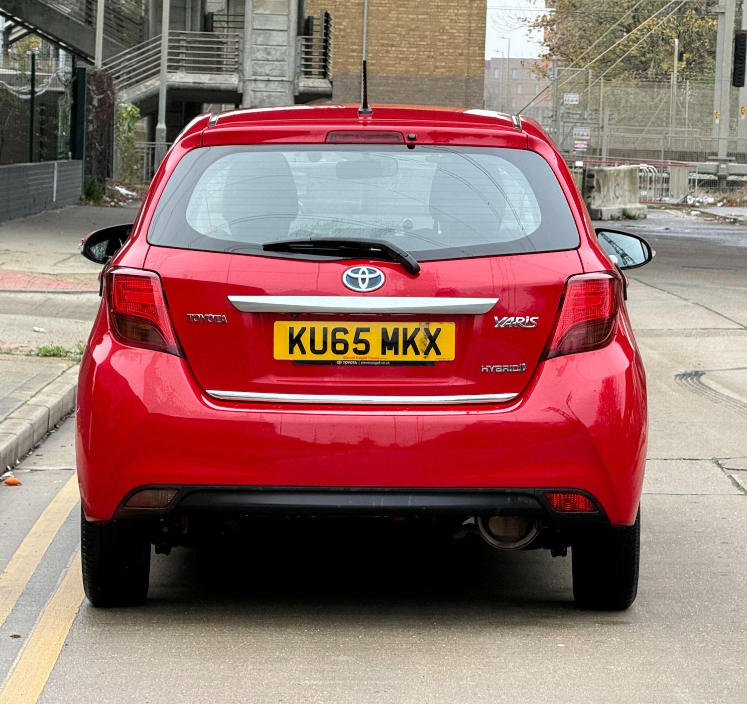 Used Toyota Yaris 2015 for sale - 76561219: Photo 10