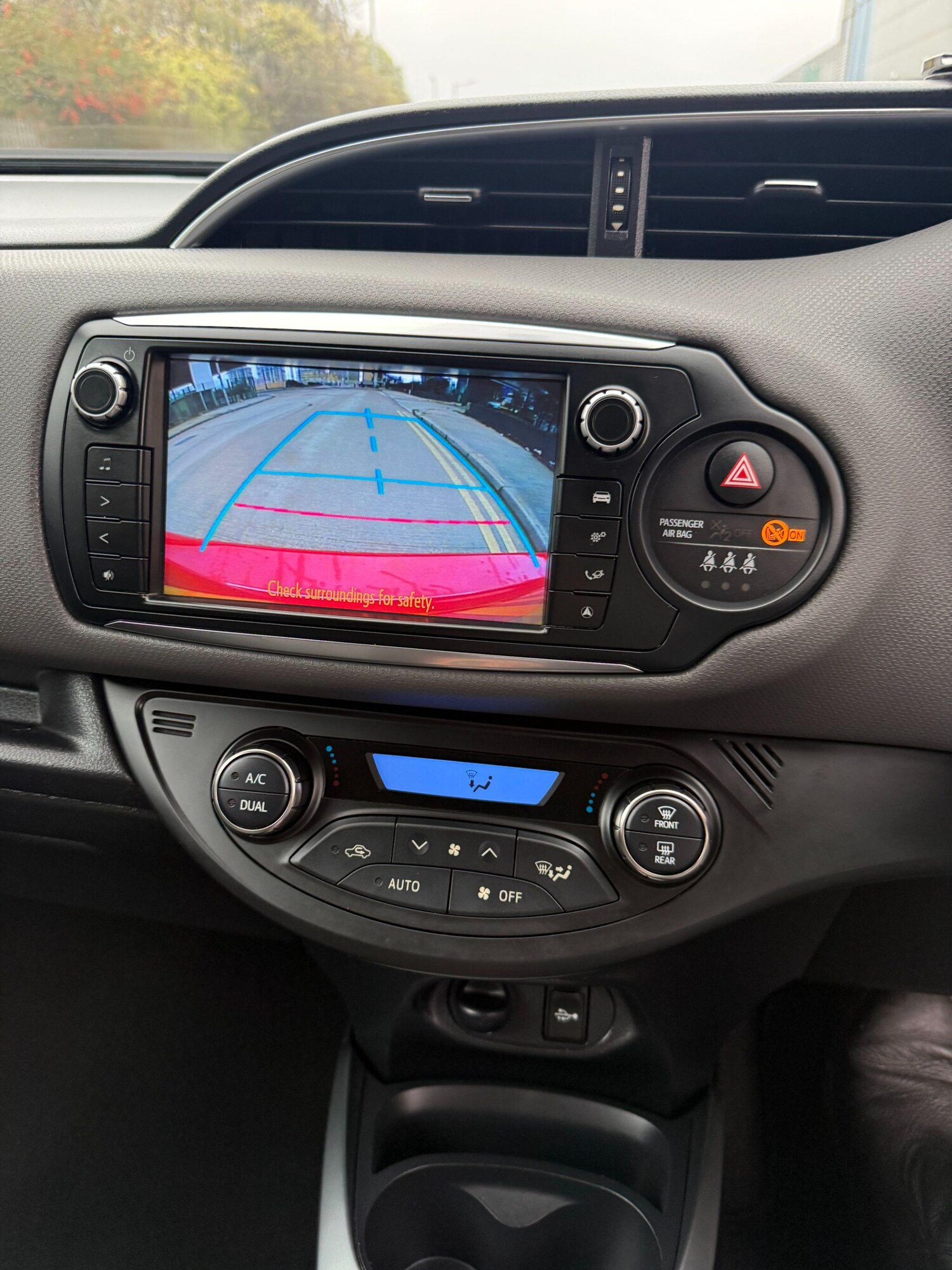 Used Toyota Yaris 2015 for sale - 76561219: Photo 4