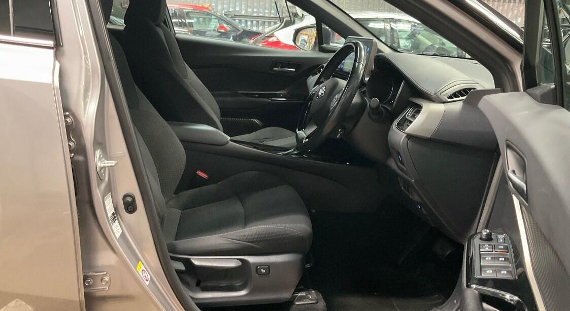 Used Toyota C-HR for sale - 77824386: Photo 11