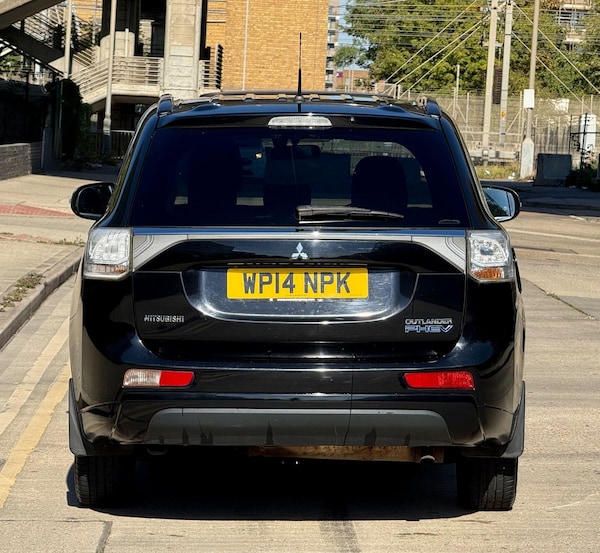 Used Mitsubishi Outlander 2014 for sale - 76084898: Photo 11