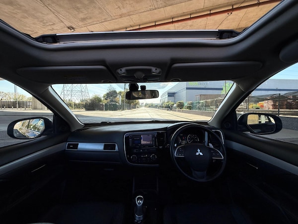 Used Mitsubishi Outlander 2014 for sale - 76084898: Photo 17