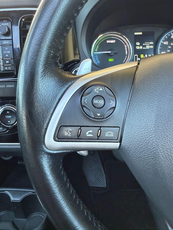 Used Mitsubishi Outlander 2014 for sale - 76084898: Photo 24