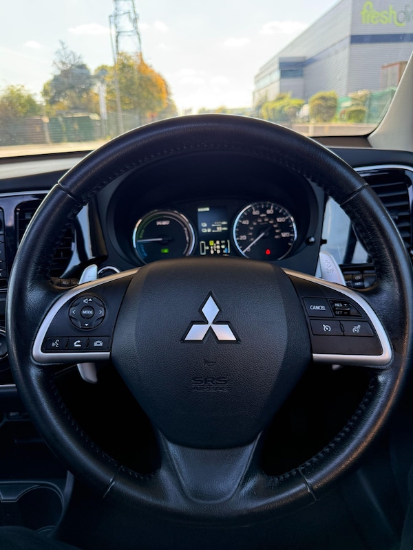 Used Mitsubishi Outlander 2014 for sale - 76084898: Photo 30