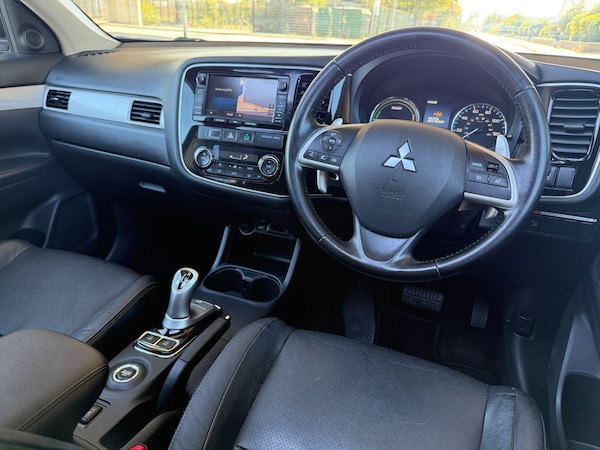 Used Mitsubishi Outlander 2014 for sale - 76084898: Photo 3