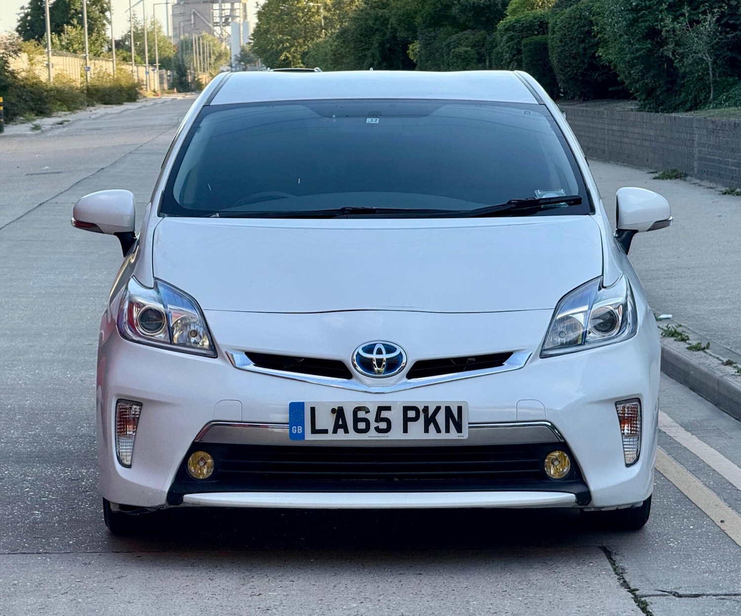 Used Toyota Prius 2020 for sale - 77238567: Photo 2
