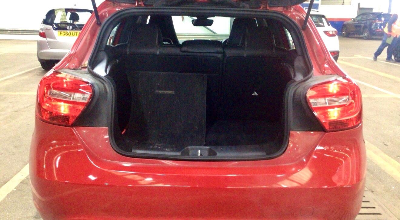 Used Mercedes-Benz A-Class 2013 for sale - 76942523: Photo 8