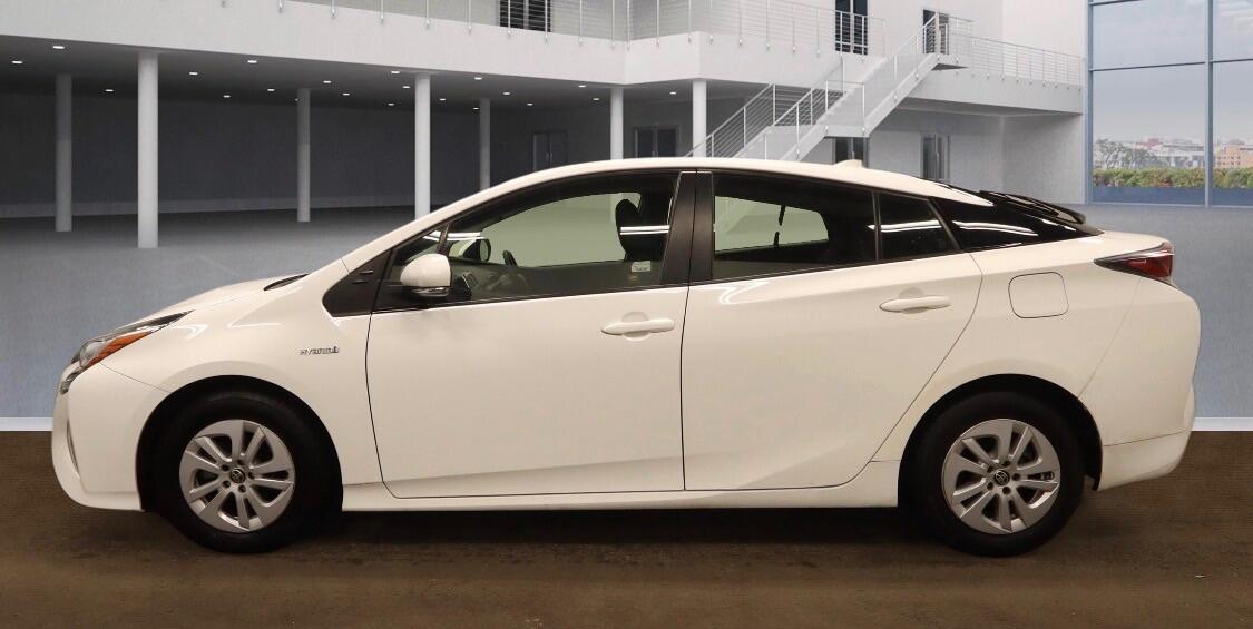 Used Toyota Prius 2017 for sale - 77799228: Photo 3