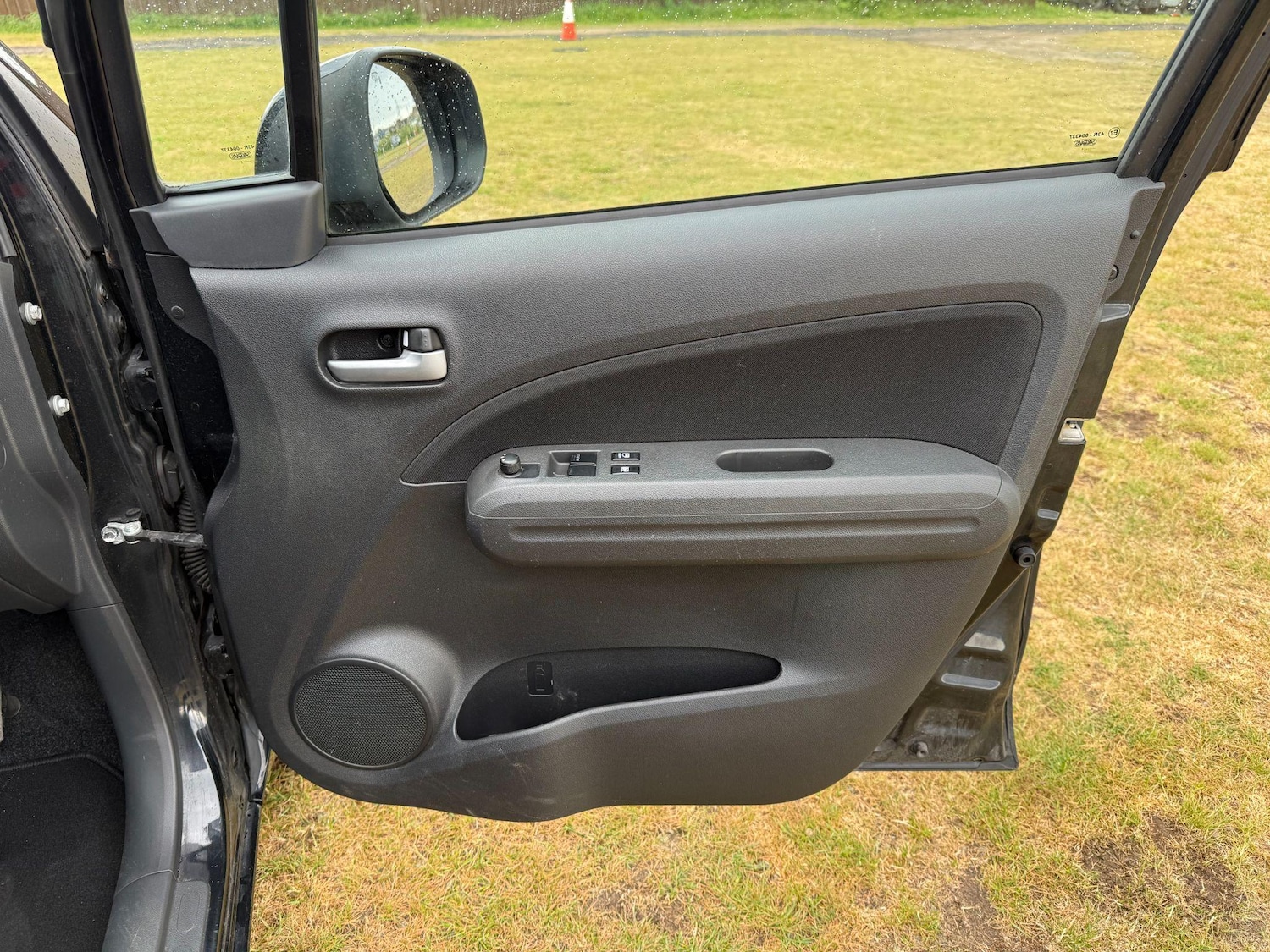 Used Suzuki Splash 2011 for sale - 76200401: Photo 15