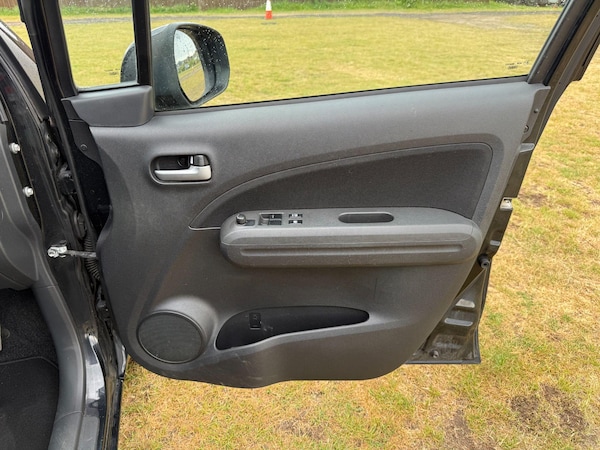 Used Suzuki Splash 2011 for sale - 76200401: Photo 15