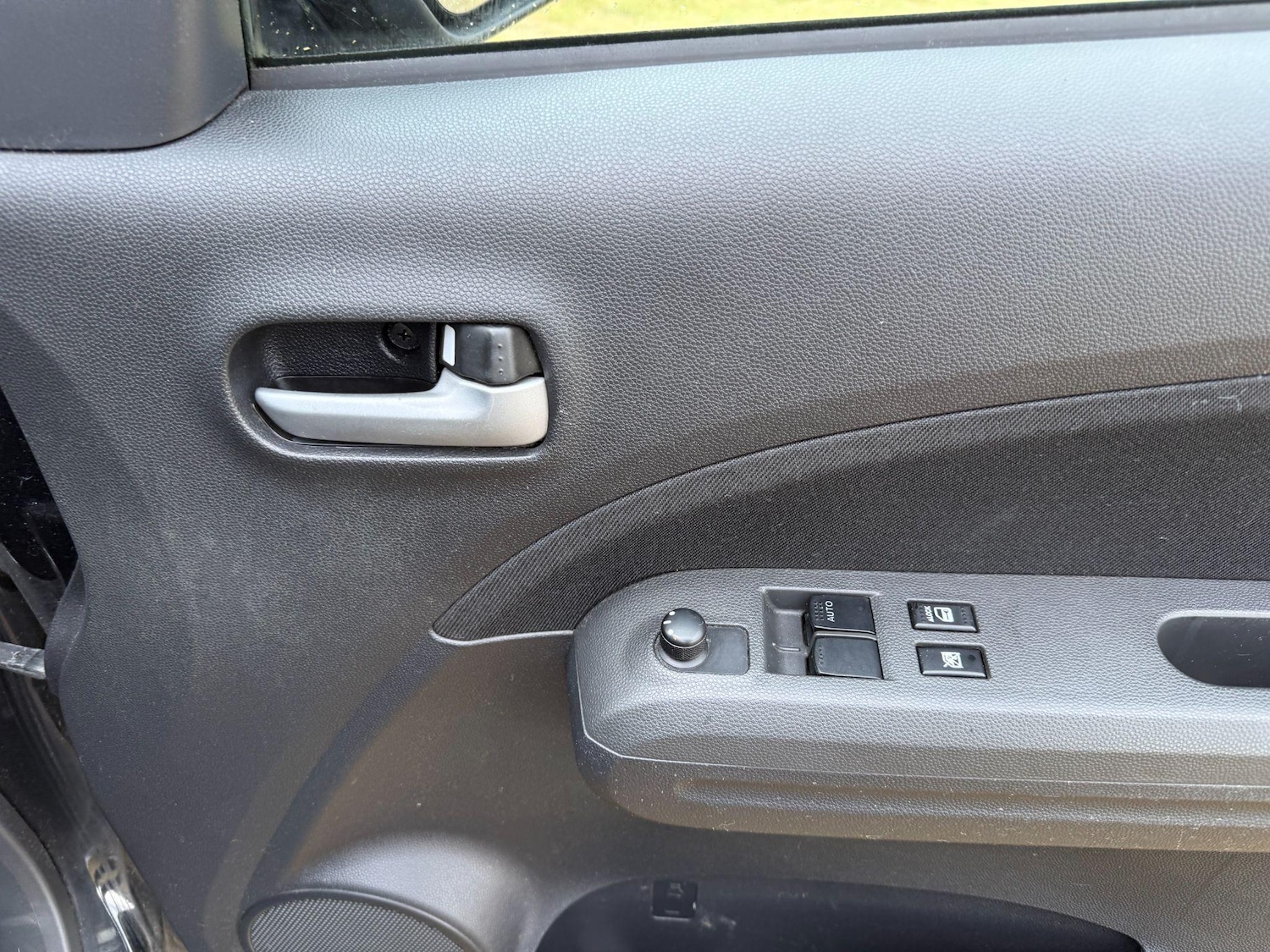 Used Suzuki Splash 2011 for sale - 76200401: Photo 16