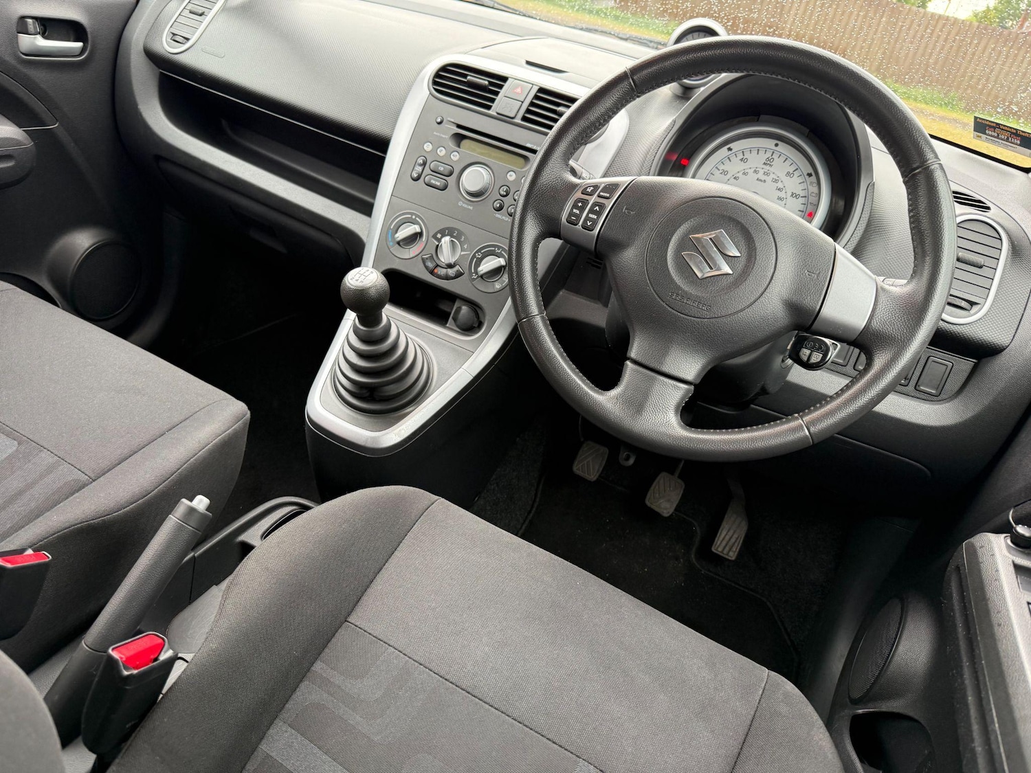 Used Suzuki Splash 2011 for sale - 76200401: Photo 6