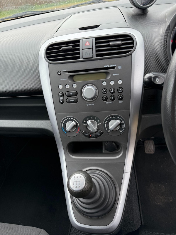 Used Suzuki Splash 2011 for sale - 76200401: Photo 8