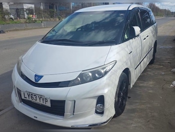 Used Toyota Estima 2025 for sale - 77909732: Photo