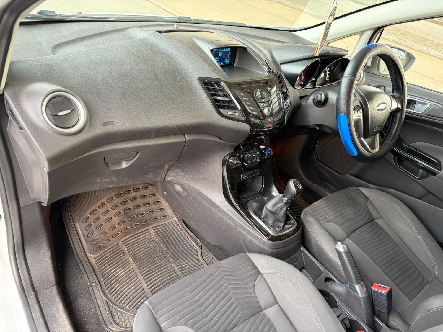 Used Ford Fiesta 2013 for sale - 77993858: Photo 12