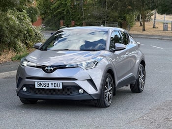 Used Toyota C-HR 2018 for sale - 79634374: Photo