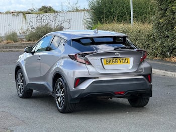 Used Toyota C-HR 2018 for sale - 79634374: Photo