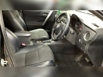 Used Toyota Auris 2014 for sale - 78866354: Photo