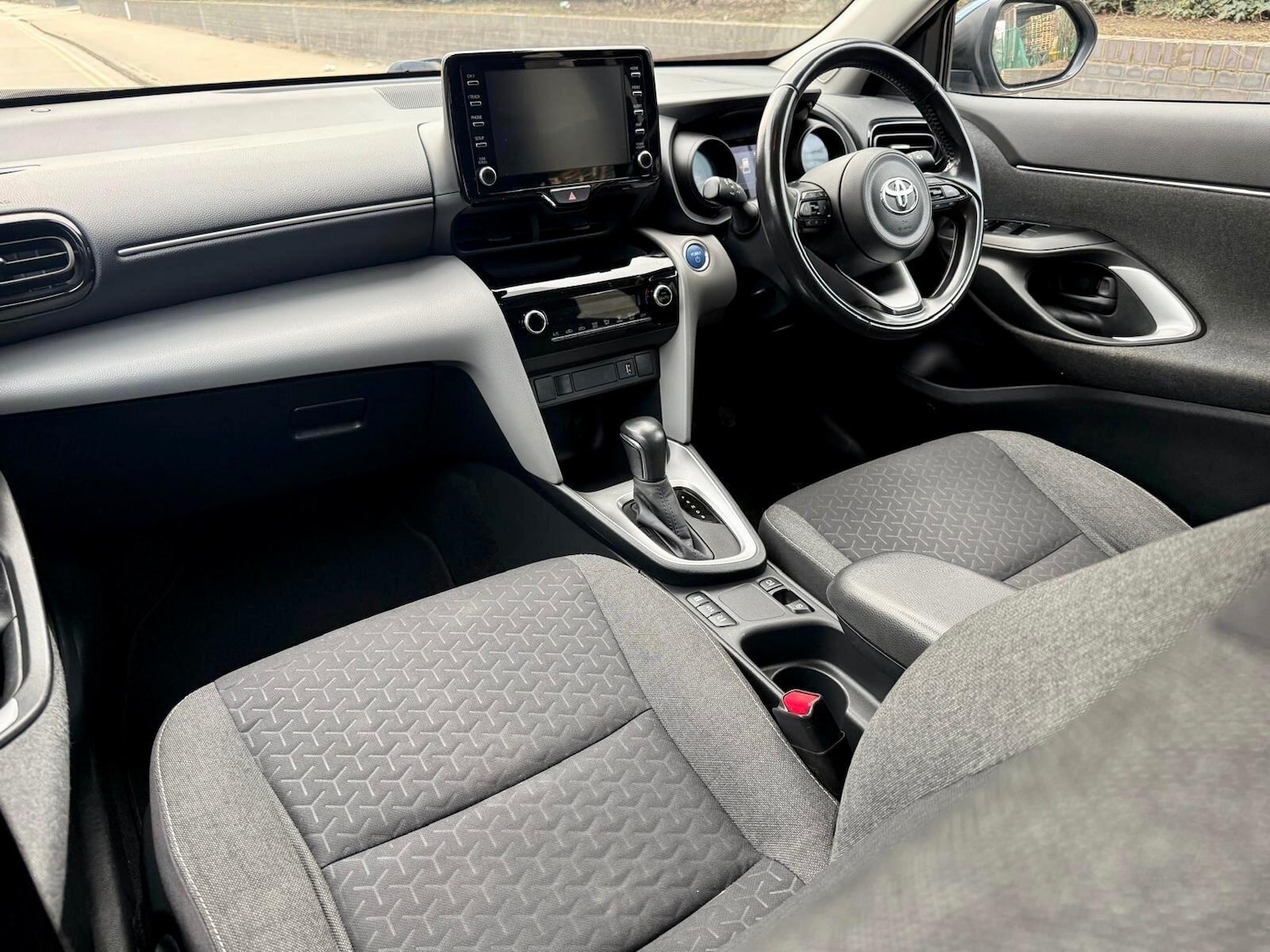 Used Toyota Yaris Cross 2022 for sale - 77892852: Photo 10