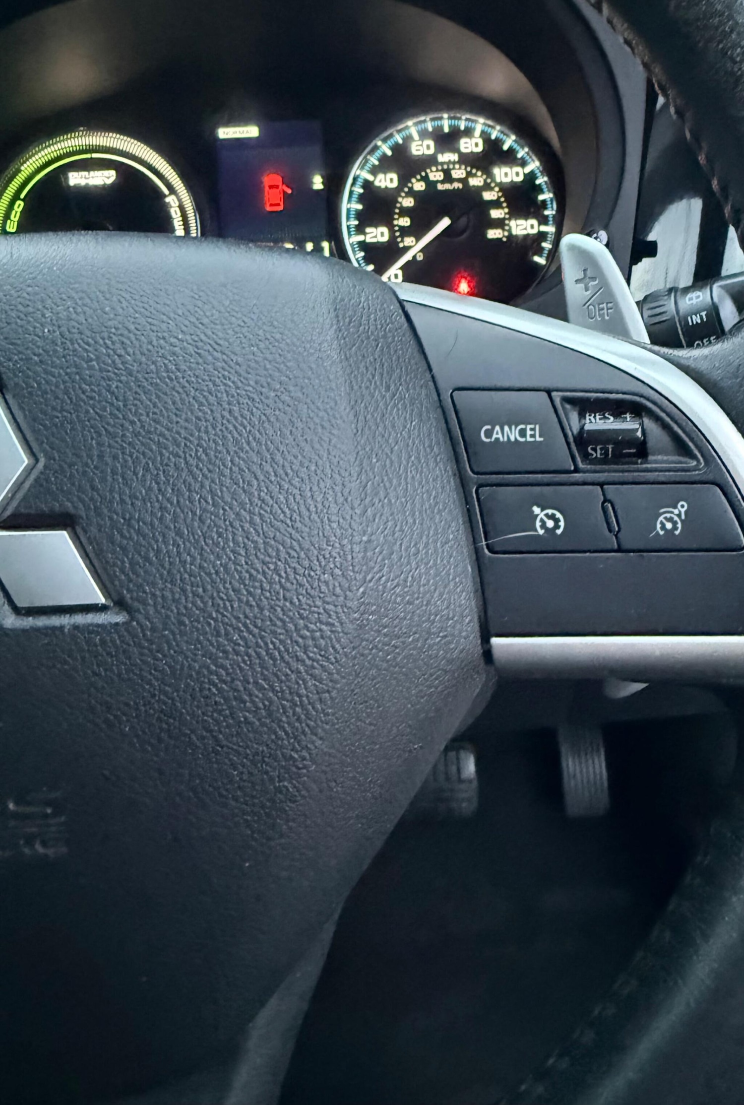 Used Mitsubishi Outlander 2015 for sale - 76700645: Photo 14