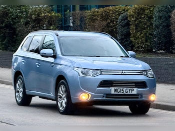 Mitsubishi - Outlander