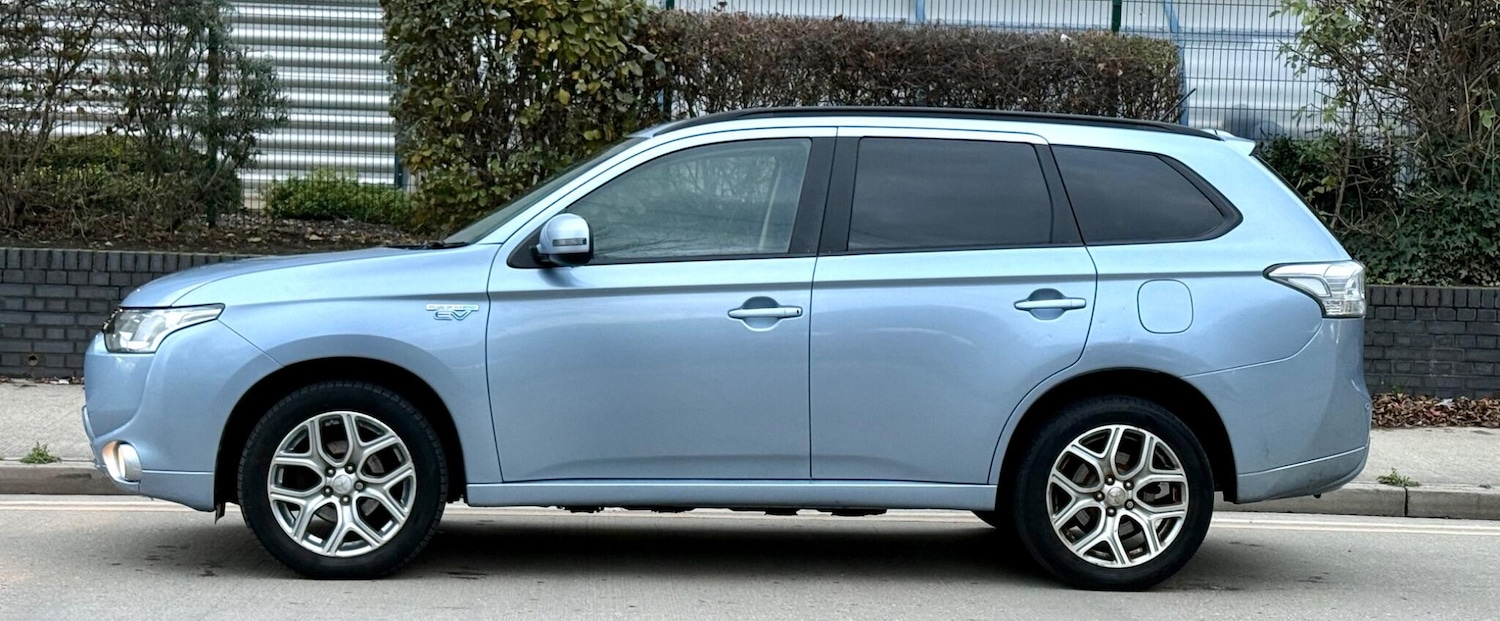 Used Mitsubishi Outlander 2015 for sale - 76700645: Photo 5