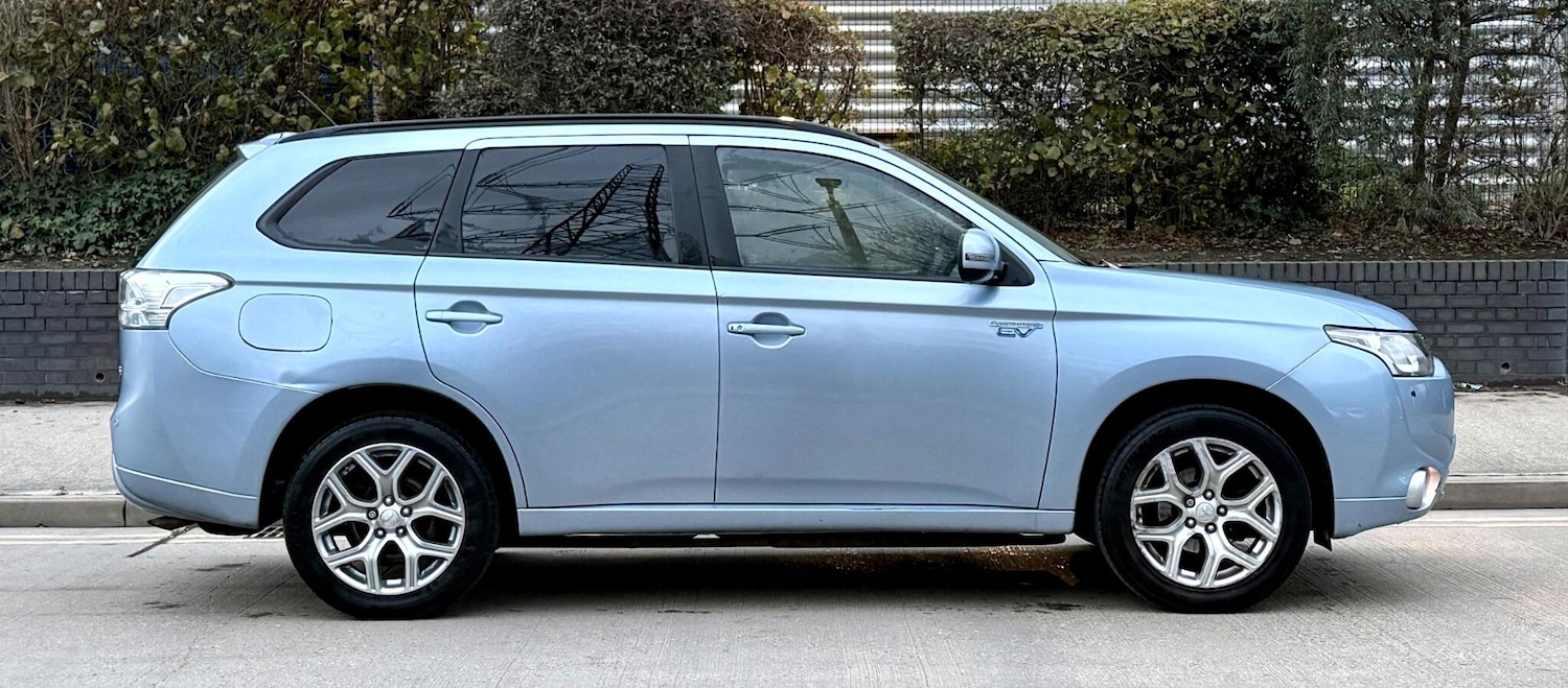Used Mitsubishi Outlander 2015 for sale - 76700645: Photo 6