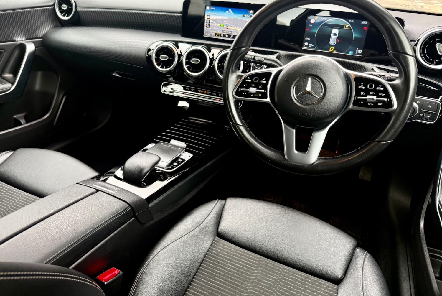 Used Mercedes-Benz A-Class 2019 for sale - 76988733: Photo 11