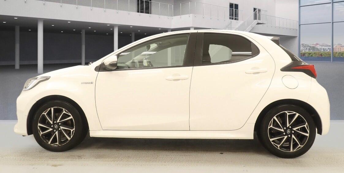 Used Toyota Yaris 2021 for sale - 77425726: Photo 3