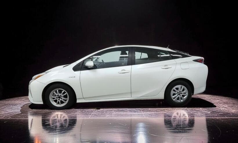 Used Toyota Prius 2016 for sale - 78184651: Photo 4