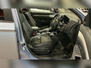 Used Mitsubishi Outlander 2015 for sale - 79181448: Photo