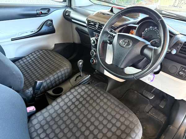 Used Toyota IQ 2011 for sale - 75089652: Photo 1