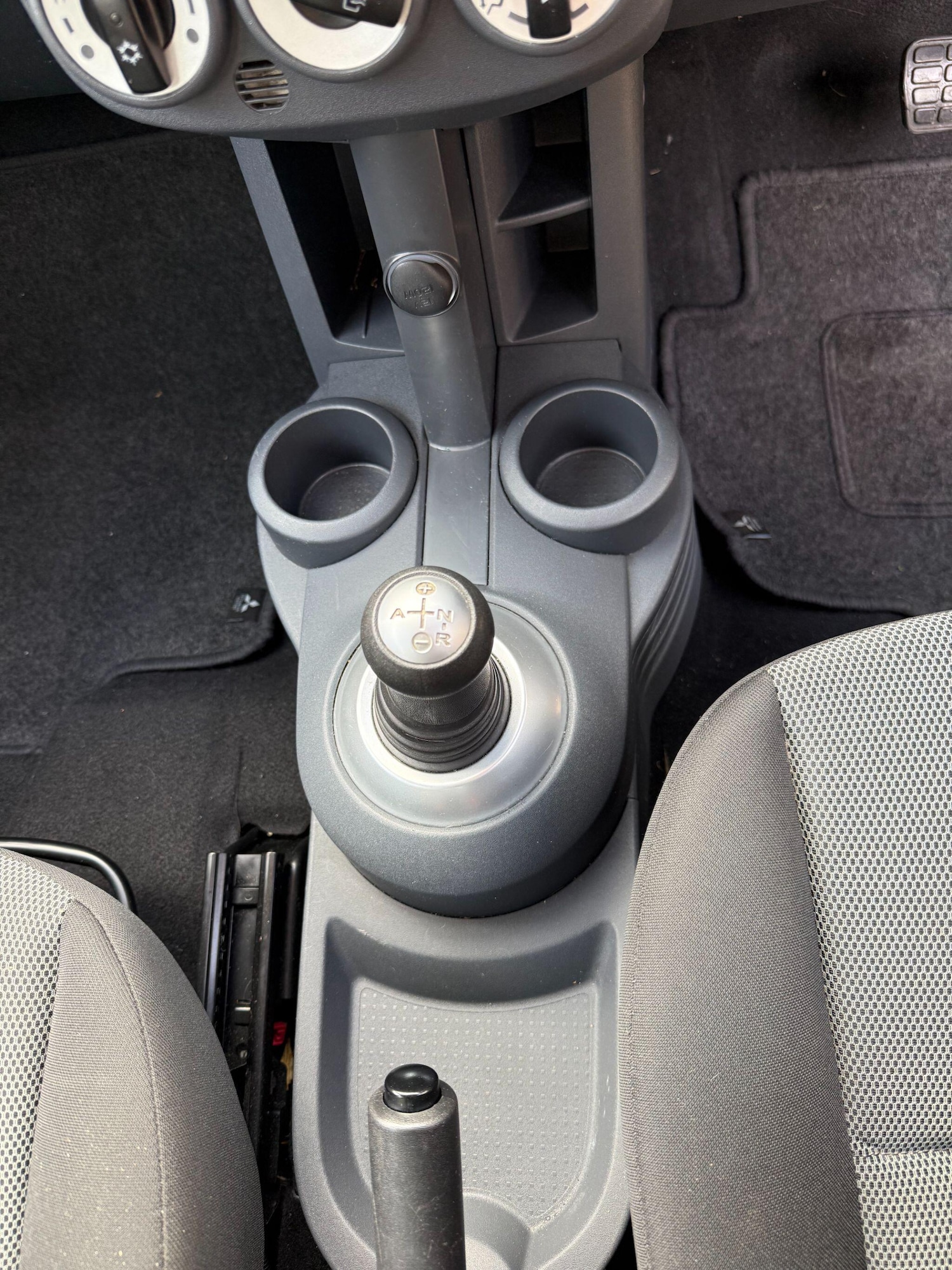 Used Mitsubishi Colt 2013 for sale - 76499213: Photo 12