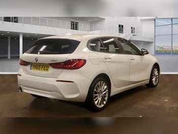 Used BMW 1 Series 2019 for sale - 76801950: Photo