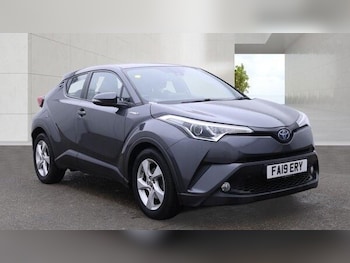 Used Toyota C-HR 2019 for sale - 79589478: Photo