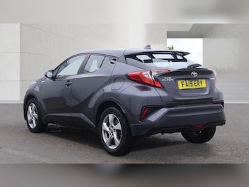 Used Toyota C-HR 2019 for sale - 79589478: Photo