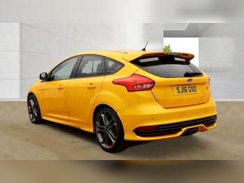 Used Ford Focus 2016 for sale - 78854066: Photo