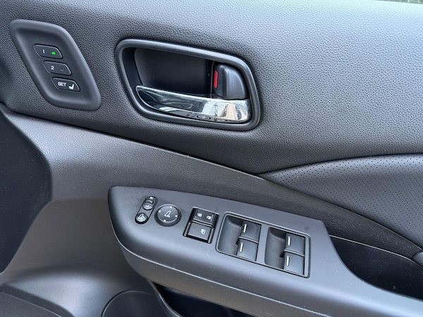 Used Honda CR-V 2015 for sale - 76001343: Photo 11