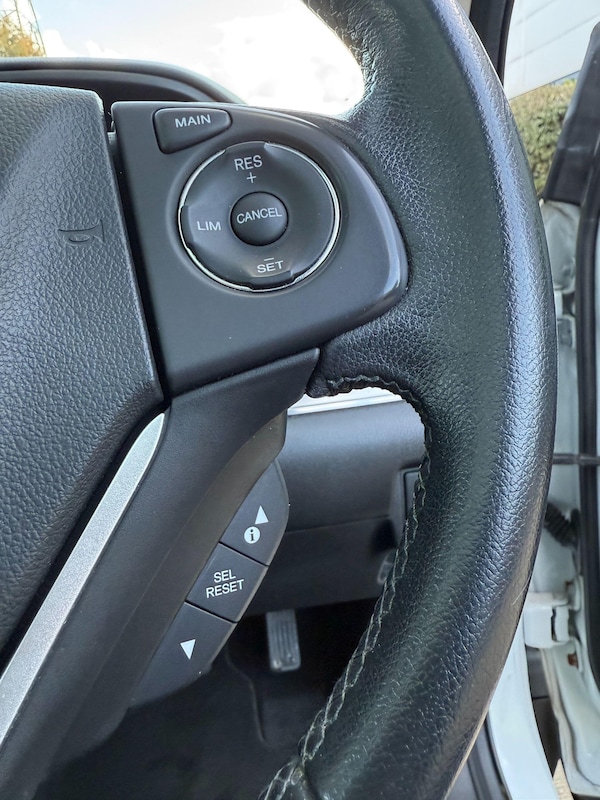 Used Honda CR-V 2015 for sale - 76001343: Photo 23