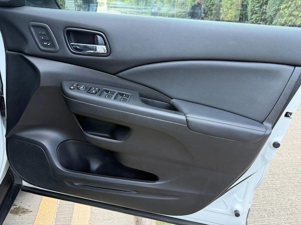 Used Honda CR-V 2015 for sale - 76001343: Photo 26